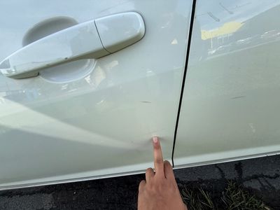 Scratches / Dings / Dents